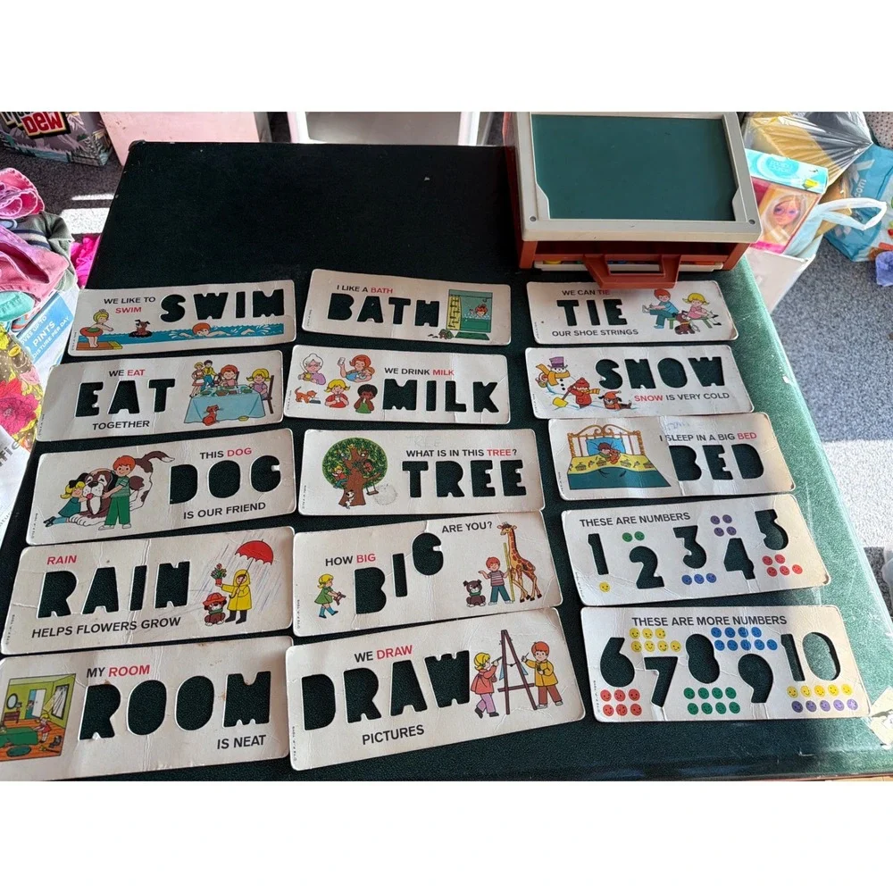 Vintage Fisher-Price School Days Desk 1972 Magnetic Letters Numbers Word Cards